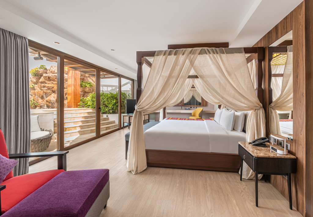 401 Grand Royale Suite (2)