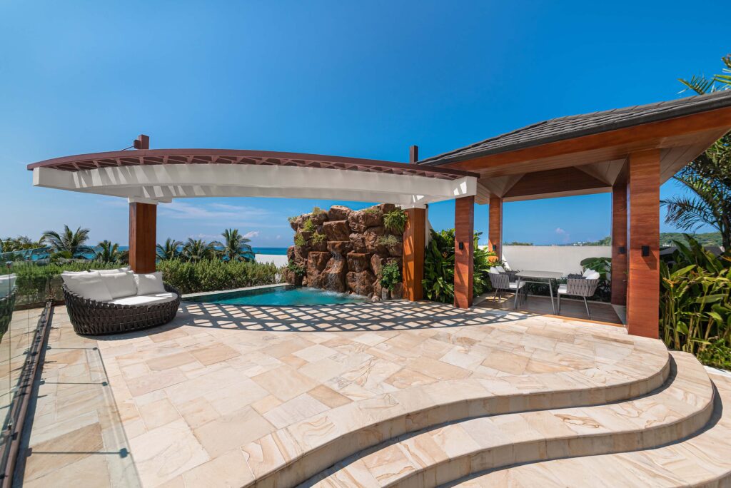 501 Balcony (2)