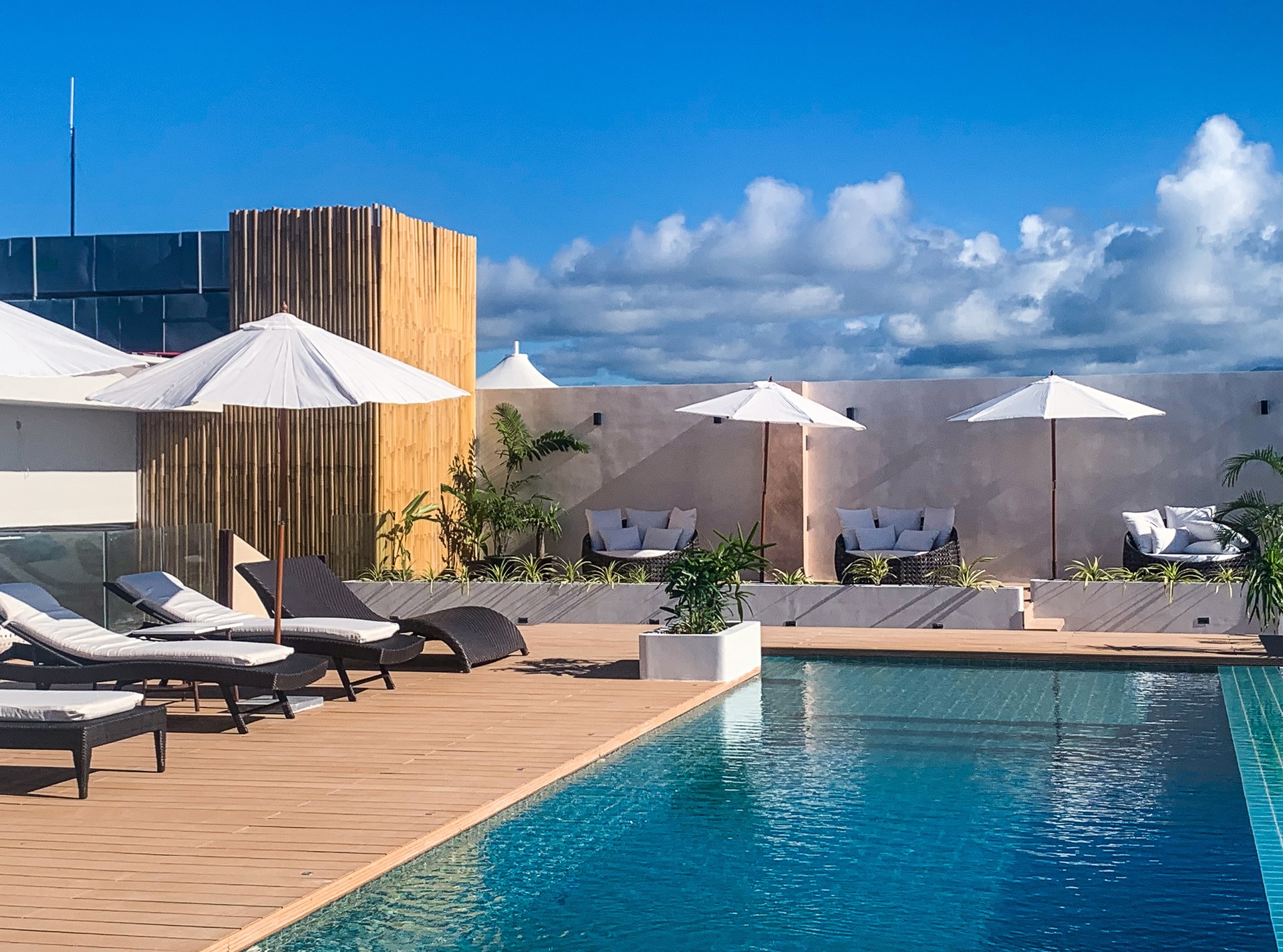 MNB-Pool- (2)